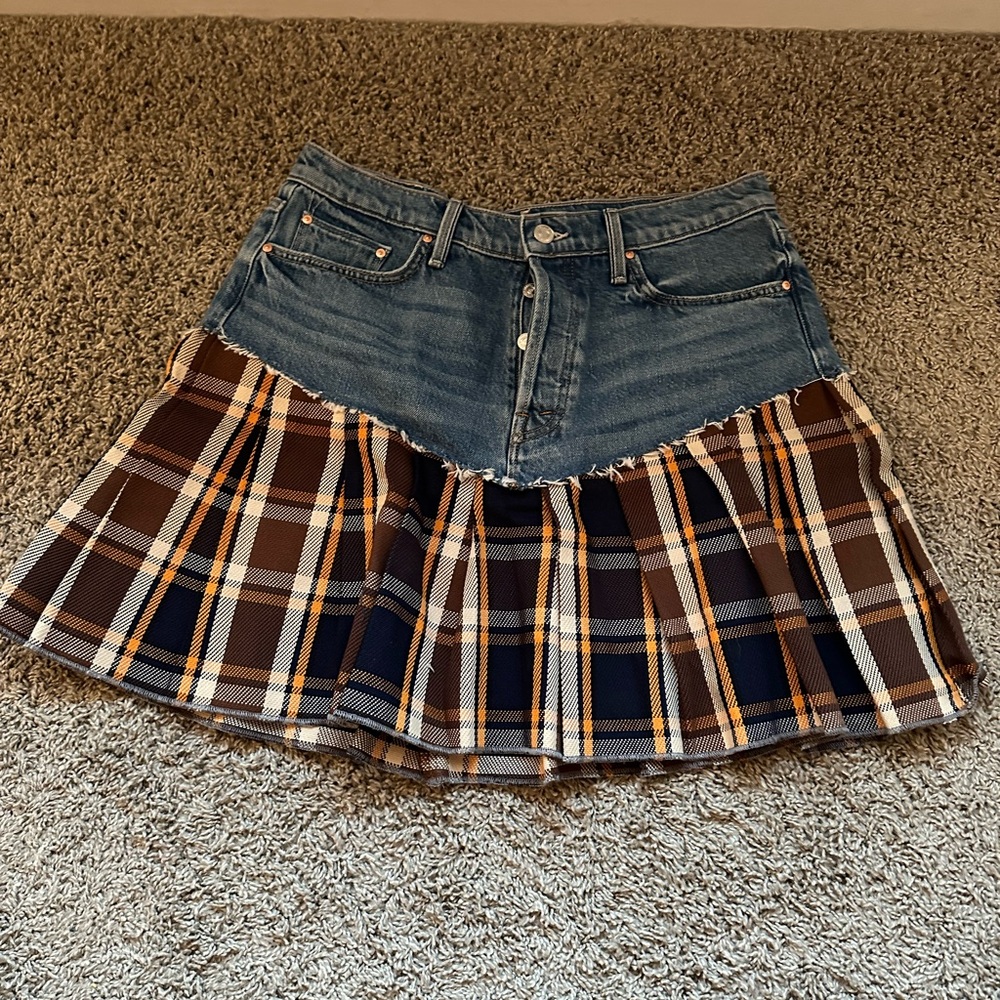MOTHER fluff and fold Punk & A Farmer mini skirt size 30 as seen on Taylor Swift
